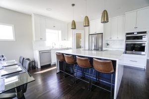 ¿Puedo colocar parquet en mi cocina o baño?